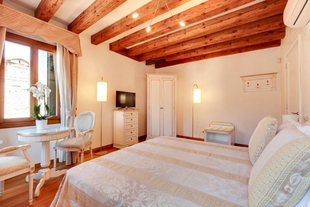 Nikki House Lägenhet Venedig Exteriör bild