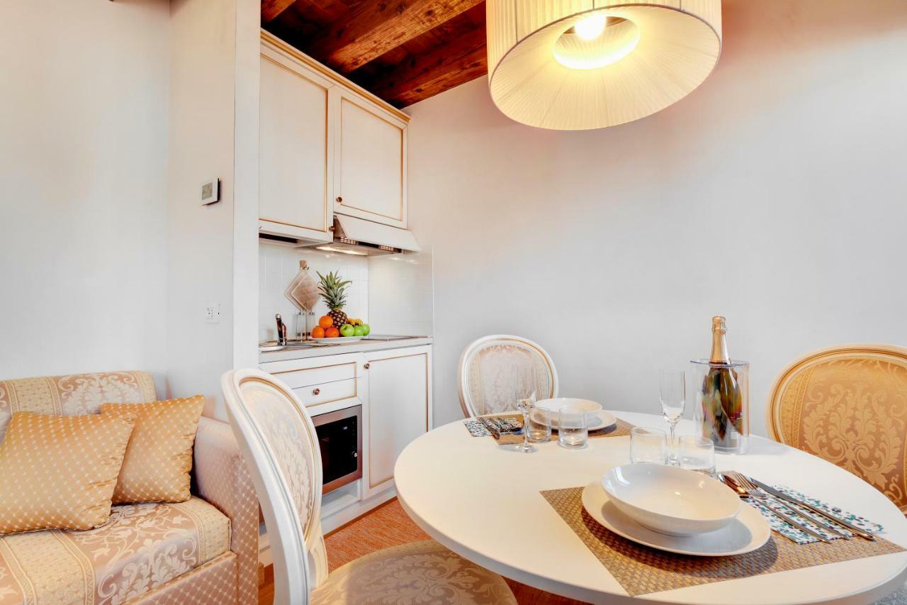 Nikki House Lägenhet Venedig Exteriör bild