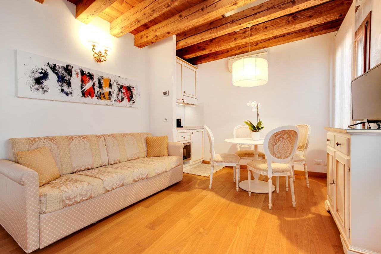 Nikki House Lägenhet Venedig Exteriör bild