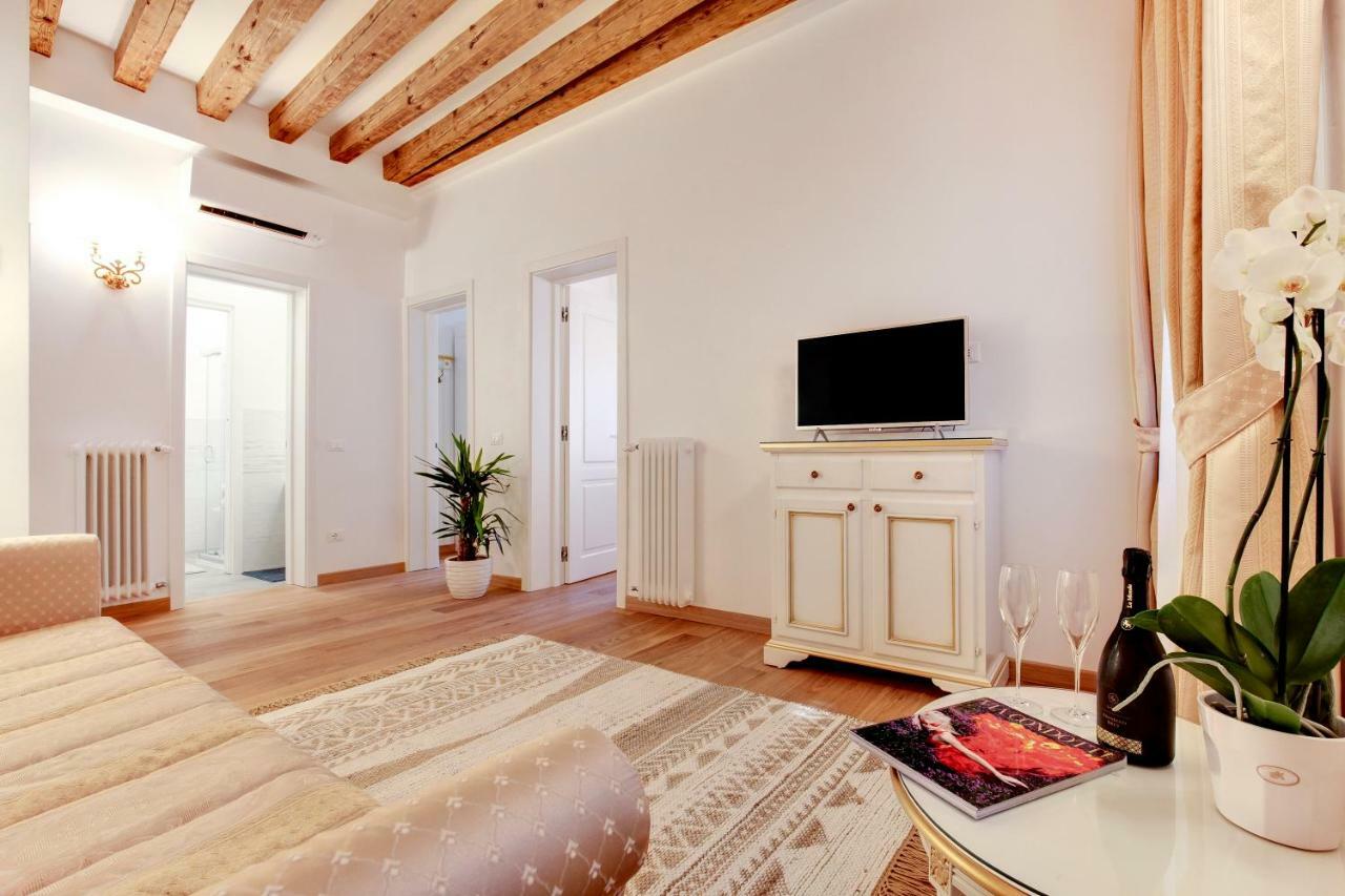 Nikki House Lägenhet Venedig Exteriör bild